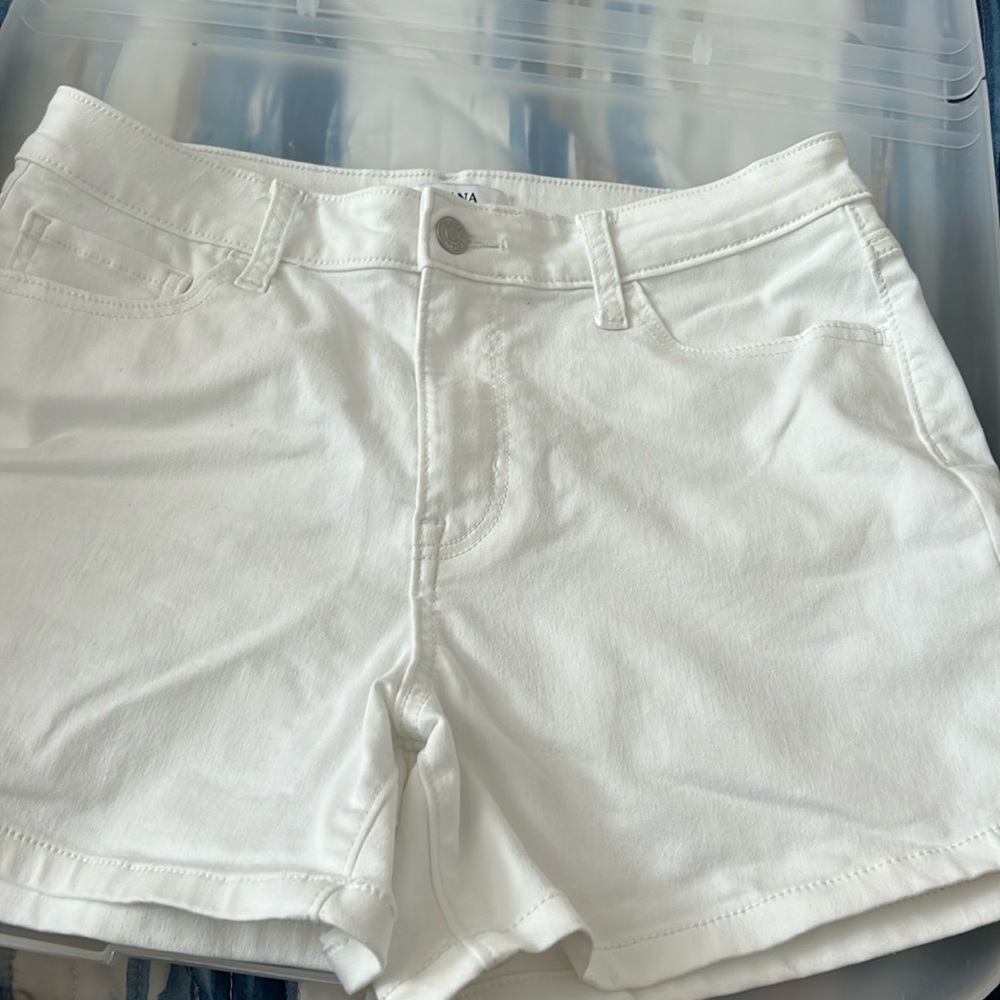 Zenana white shorts size large